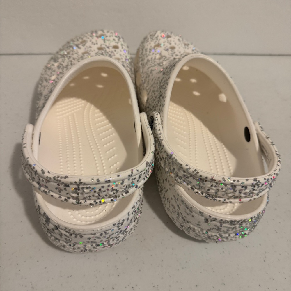Crocs Classic Starry Glitter Clog Unisex Size Women's 12 Men's 11 Casual Beach - Picture 3 of 9